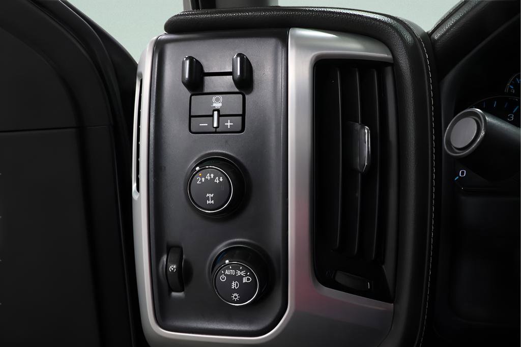 Used 2019 GMC Sierra 2500 SLT w/ Duramax Plus Package image 19