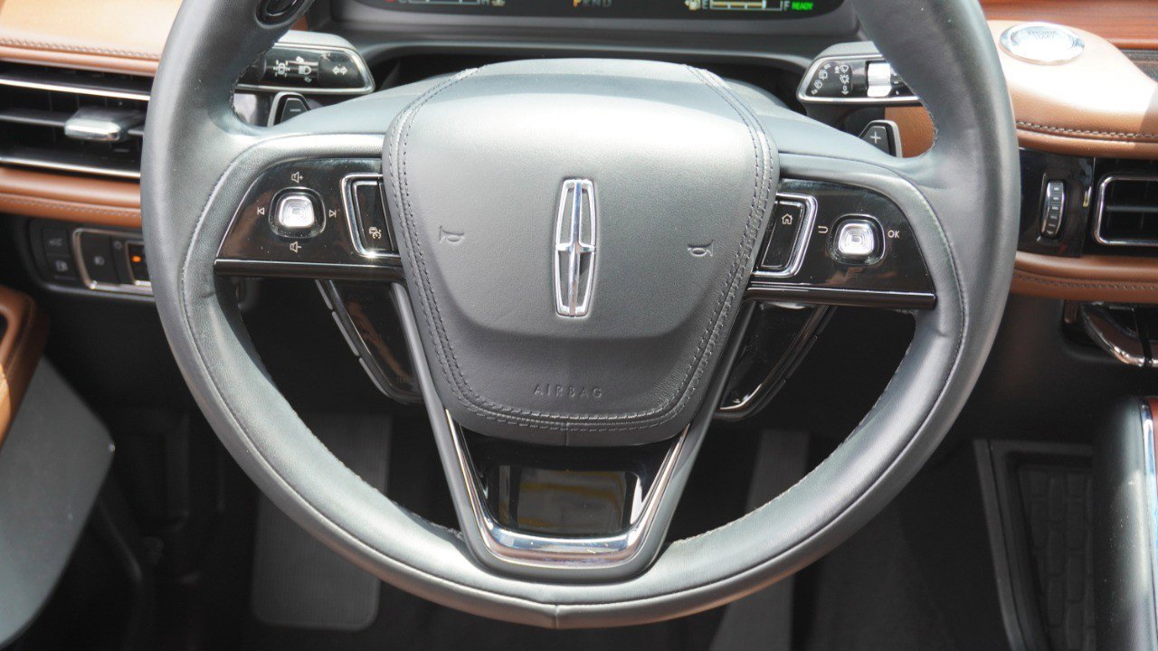 Used 2021 Lincoln Aviator Grand Touring w/ Equipment Group 302A AWD/4WD image 31