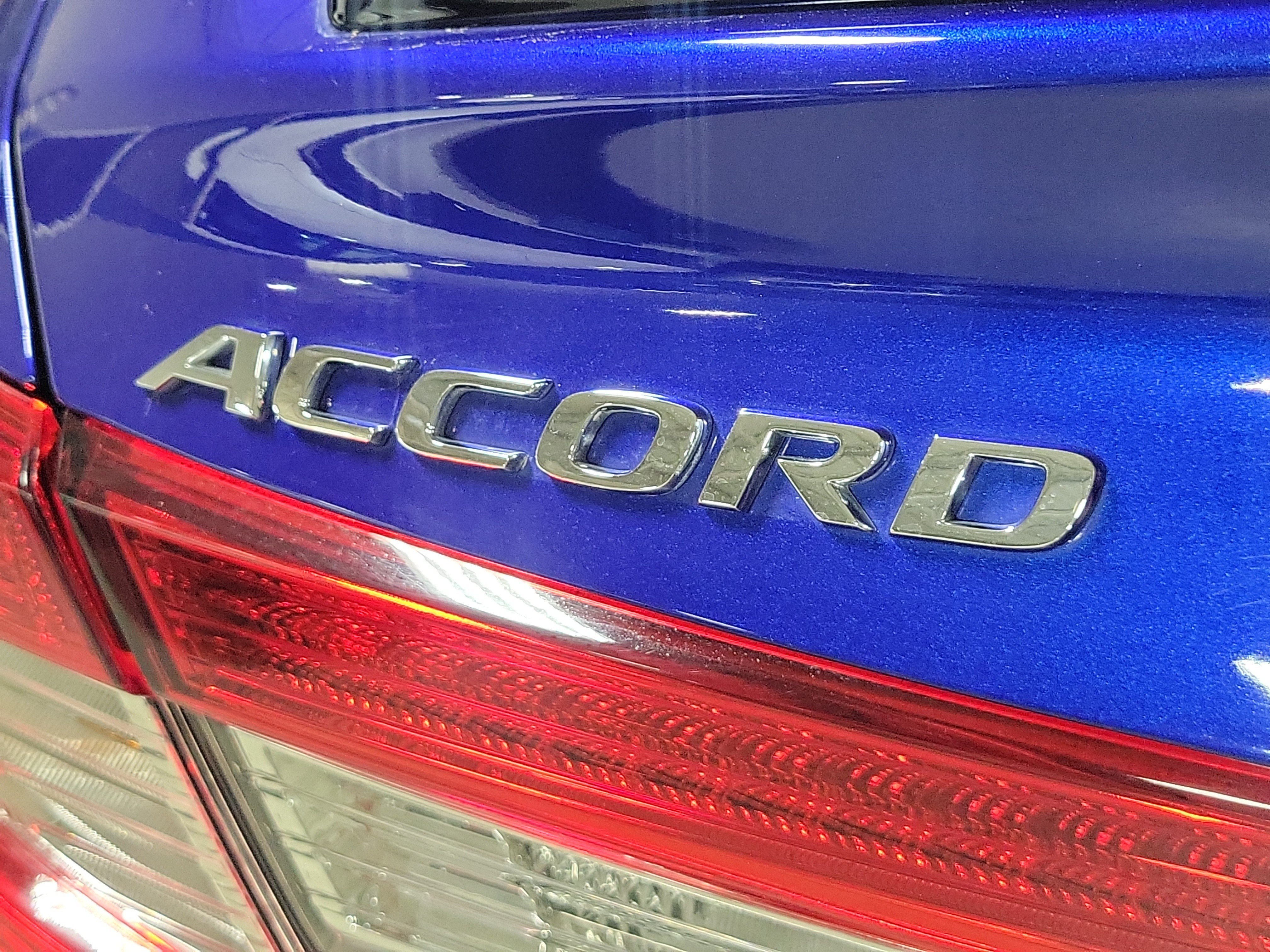 Used 2022 Honda Accord Sport image 8