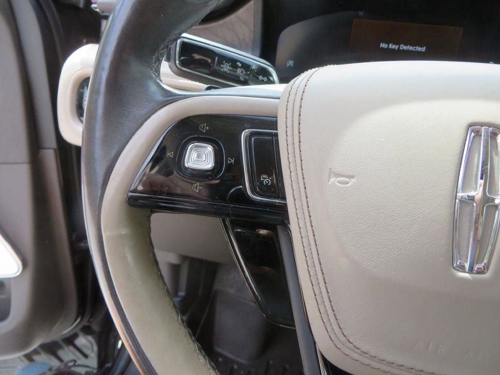 Used 2020 Lincoln Aviator Reserve w/ Equipment Group 202A image 15