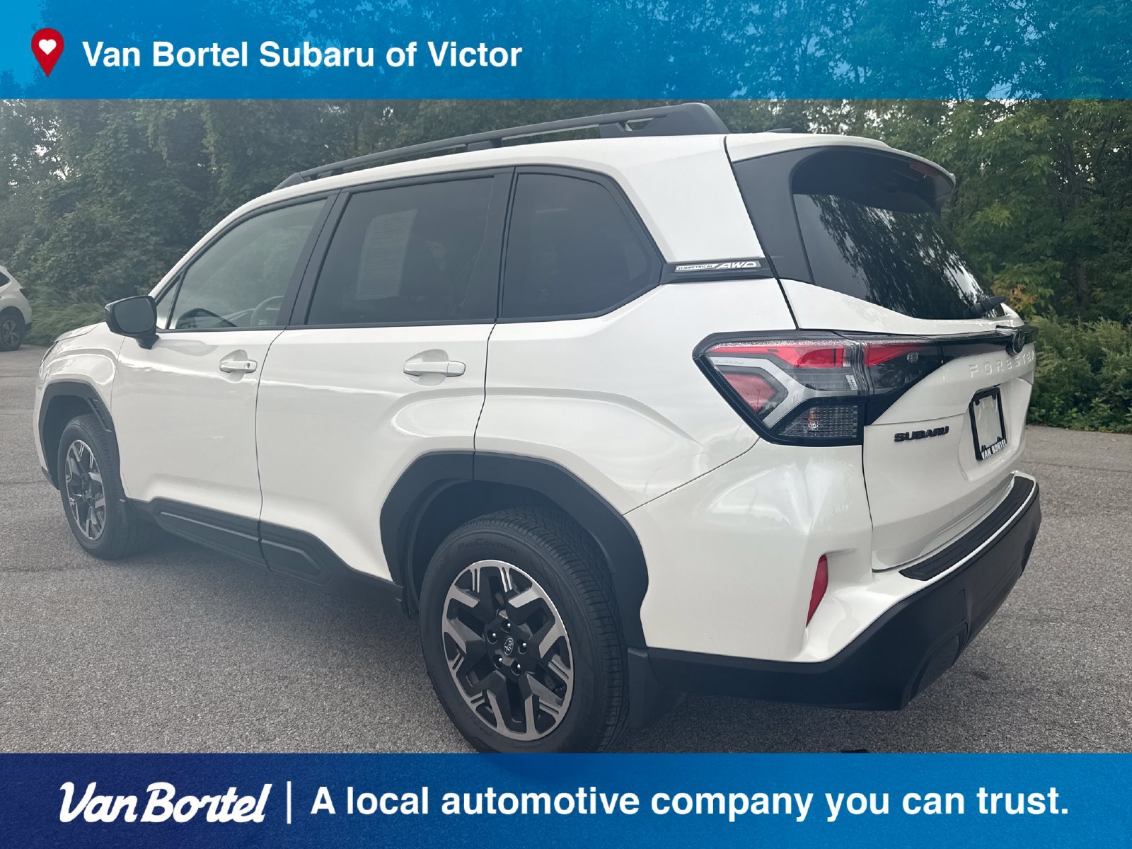 Used 2025 Subaru Forester Premium AWD/4WD image 4
