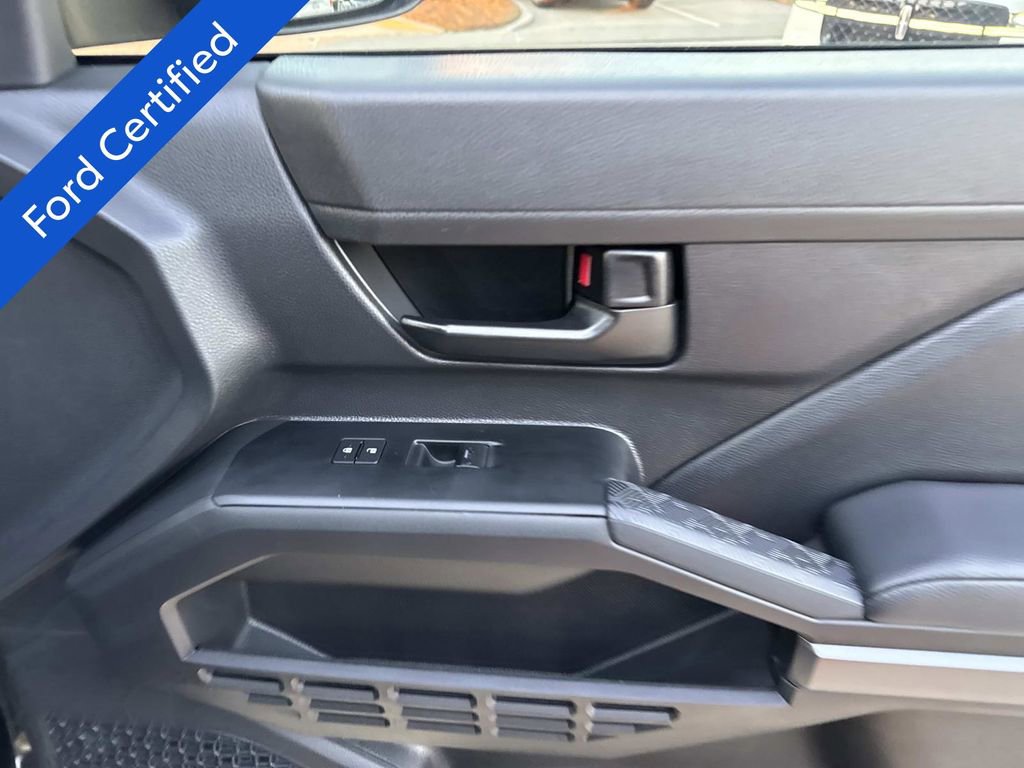 Used 2025 Toyota Tacoma SR5 image 15