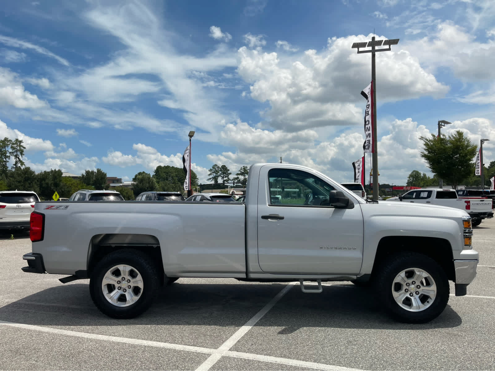 Used 2014 Chevrolet Silverado 1500 LT w/ LT Convenience Package AWD/4WD image 4