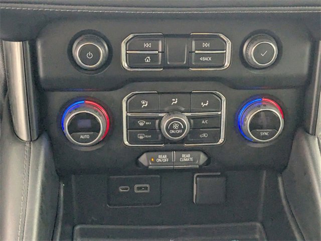 Used 2021 Chevrolet Suburban LS image 22