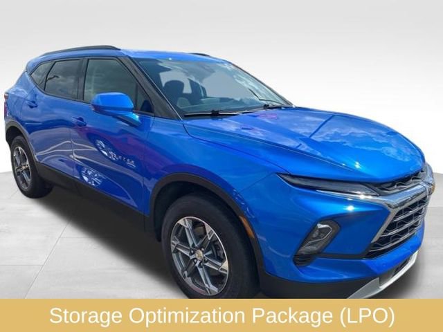 Used 2024 Chevrolet Blazer LT w/ Convenience Package FWD image 3