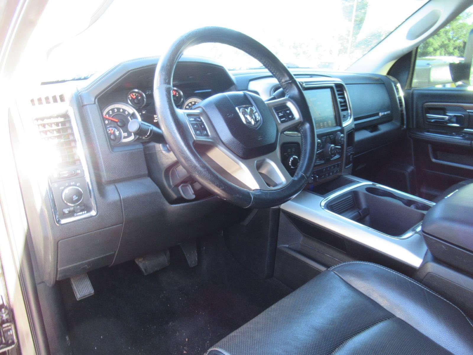 Used 2017 RAM 2500 Laramie w/ Sport Appearance Group AWD/4WD image 18