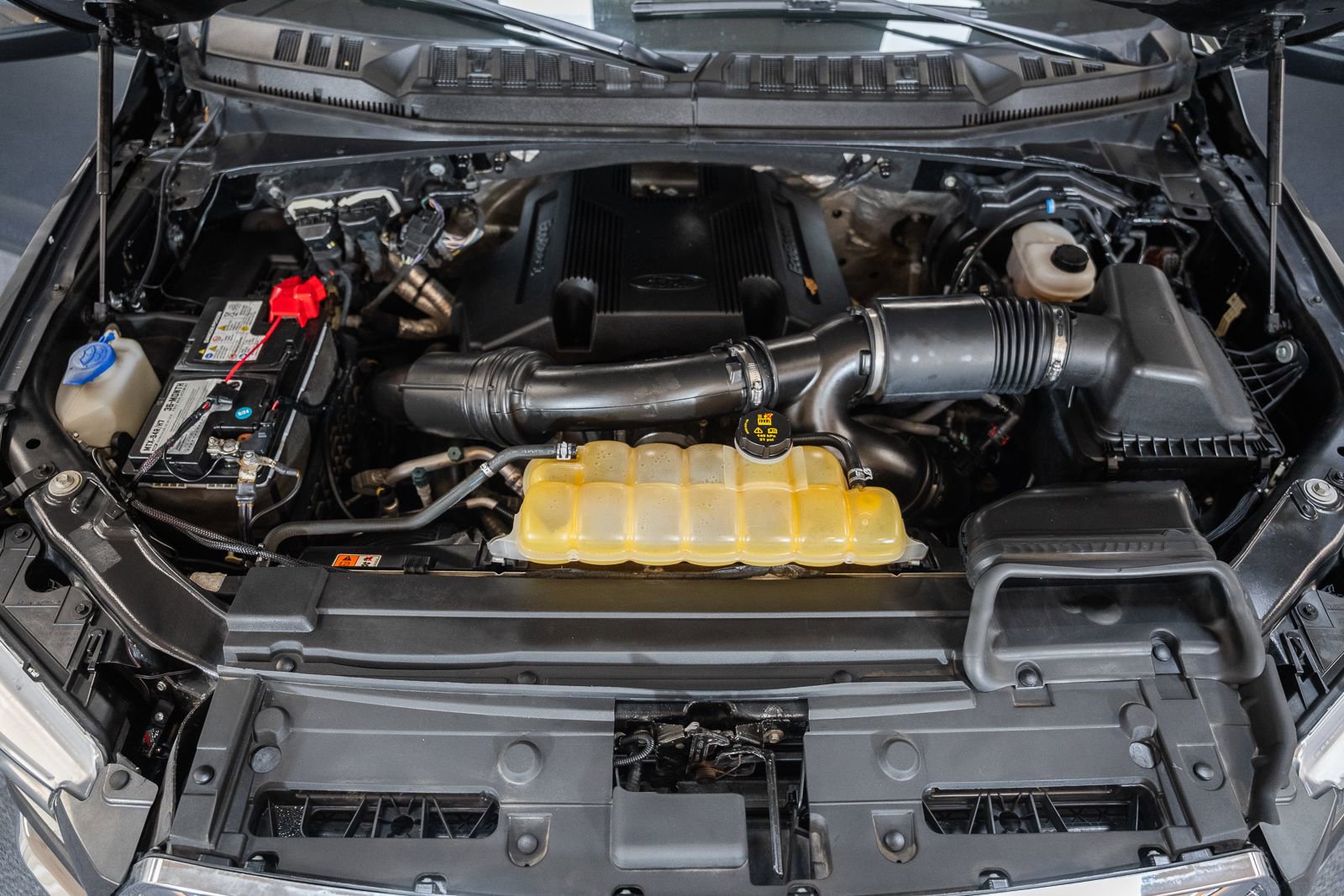 Used 2017 Ford F150 Lariat w/ Equipment Group 502A Luxury image 26