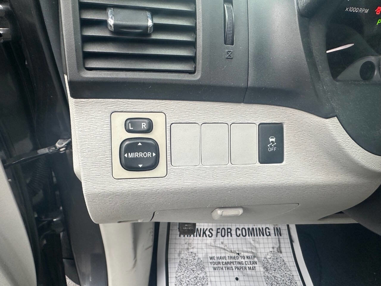 Used 2010 Toyota Venza FWD 4cyl 4dr Crossover image 14