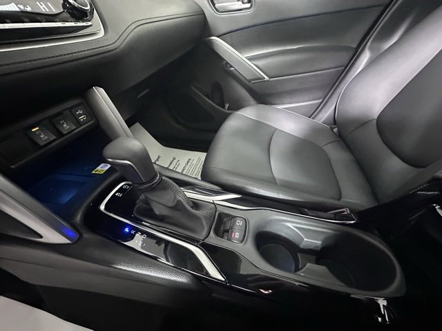 Used 2022 Toyota Corolla Cross XLE w/ Convenience Package image 27