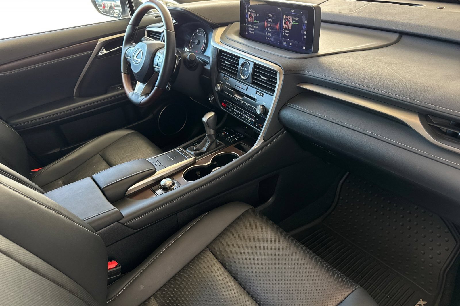 Used 2022 Lexus RX 350 FWD w/ Premium Package image 18