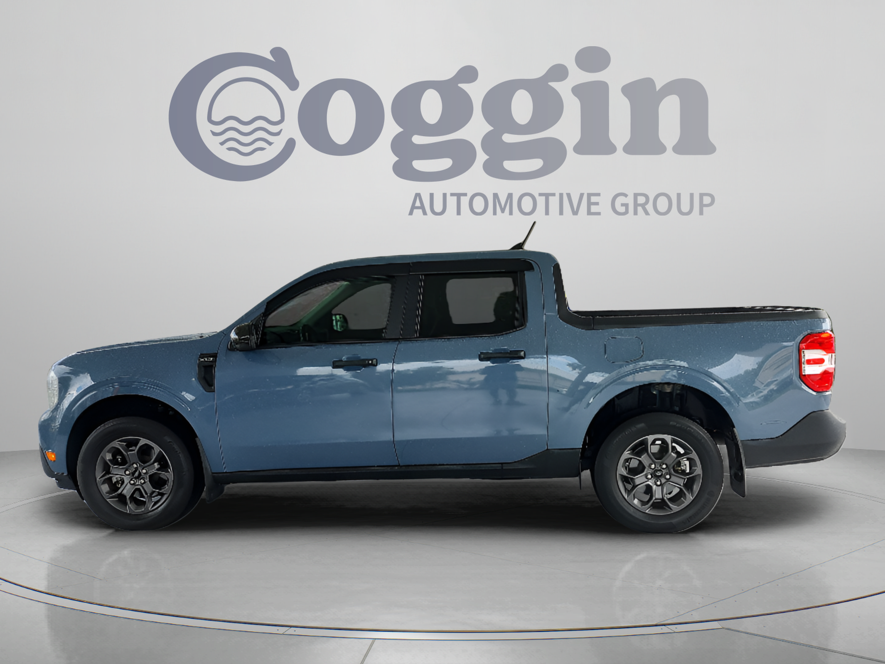 Certified 2024 Ford Maverick XLT w/ XLT Luxury Package FWD image 2