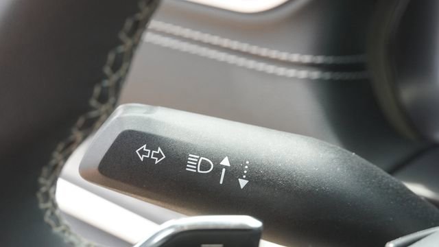 Used 2024 Jeep Grand Cherokee L Laredo AWD/4WD image 31