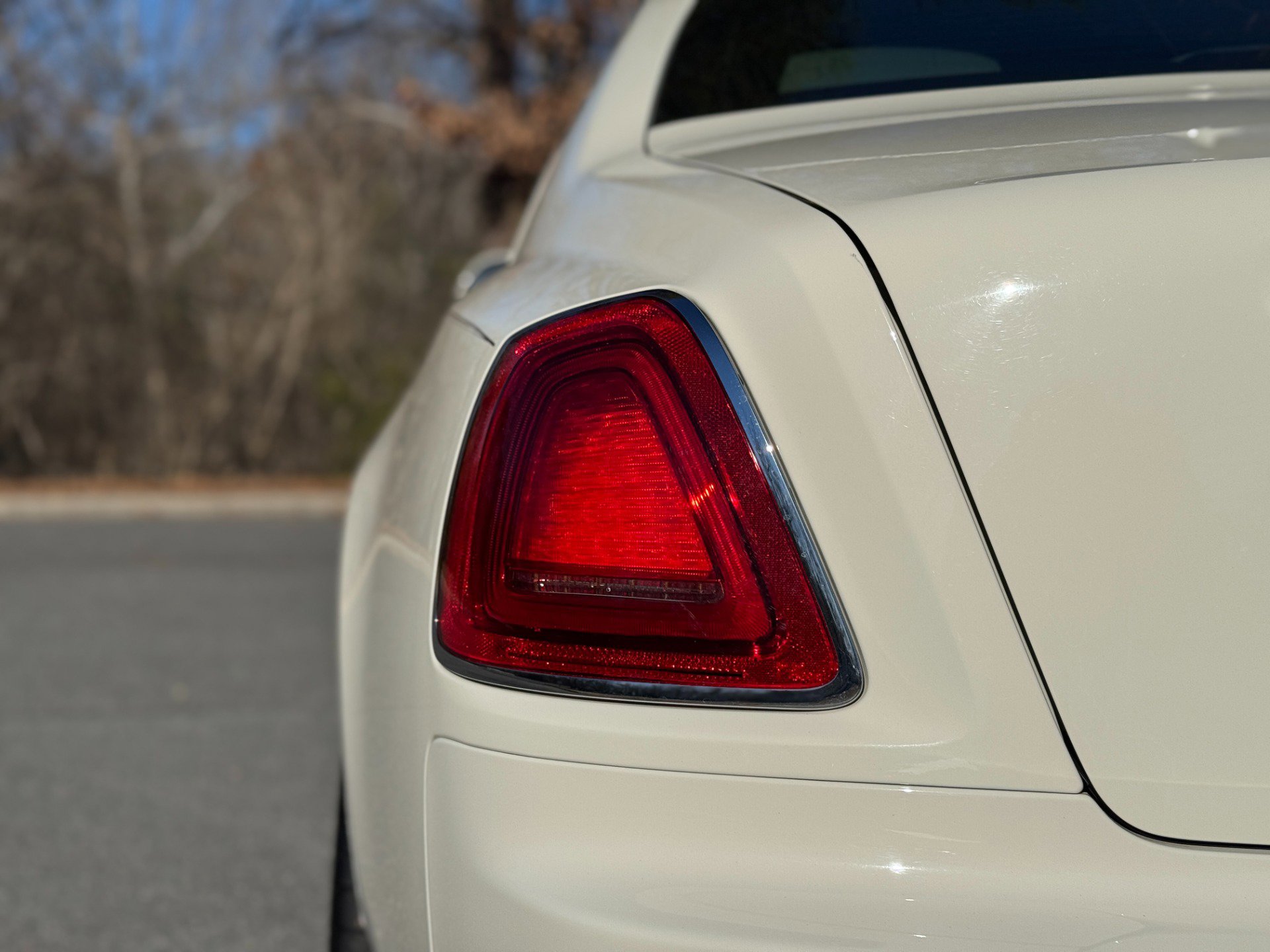 Used 2013 Rolls-Royce Ghost image 21