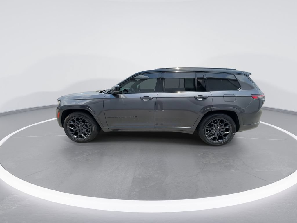 Used 2024 Jeep Grand Cherokee L Summit w/ Advanced Protech Group IV AWD/4WD image 5