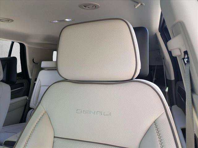 Used 2024 GMC Yukon Denali w/ Advanced Technology Package RWD image 14