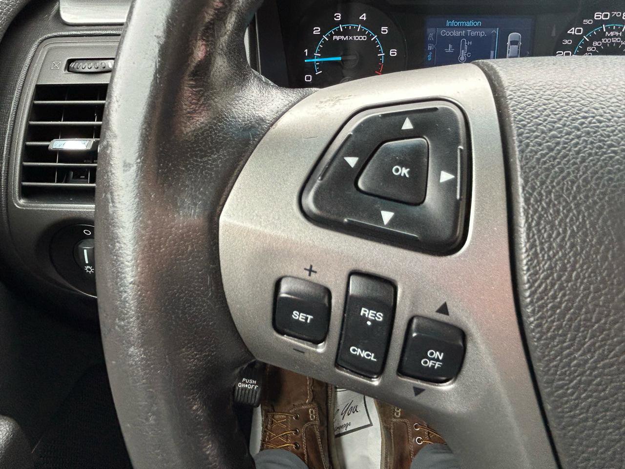 Used 2016 Ford Flex SE FWD image 19