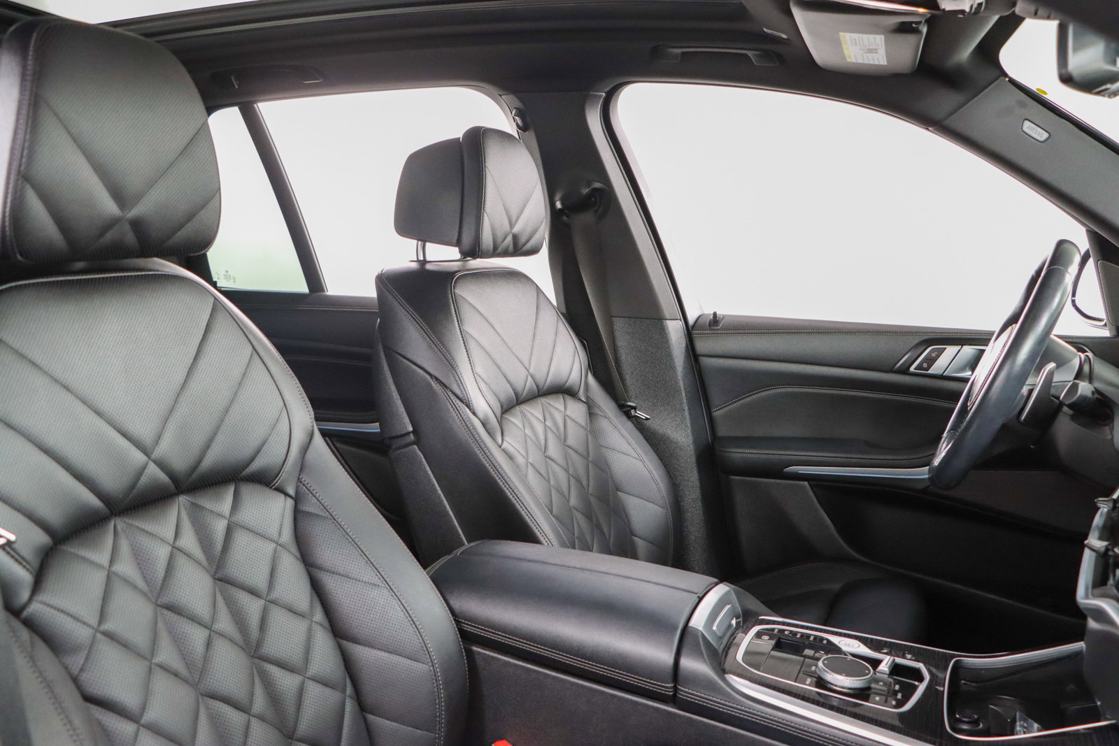 Used 2024 BMW X5 M60i image 27