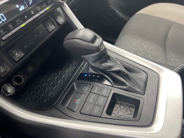 Used 2023 Toyota RAV4 XLE w/ Convenience Package AWD/4WD image 16