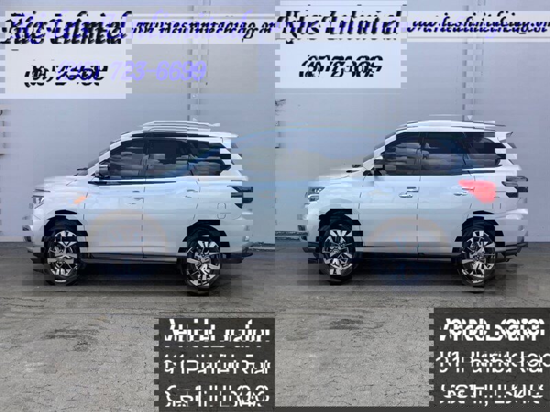 Used 2019 Nissan Pathfinder SL image 3