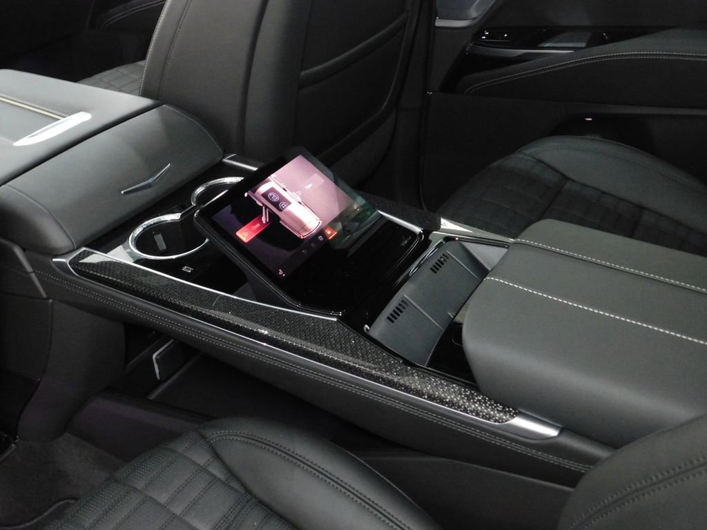 Used 2026 Cadillac Escalade V AWD/4WD image 86