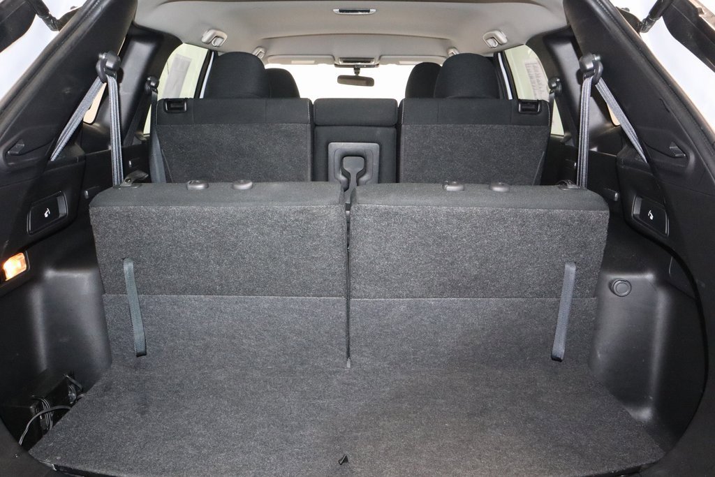 Used 2023 Mitsubishi Outlander ES image 16