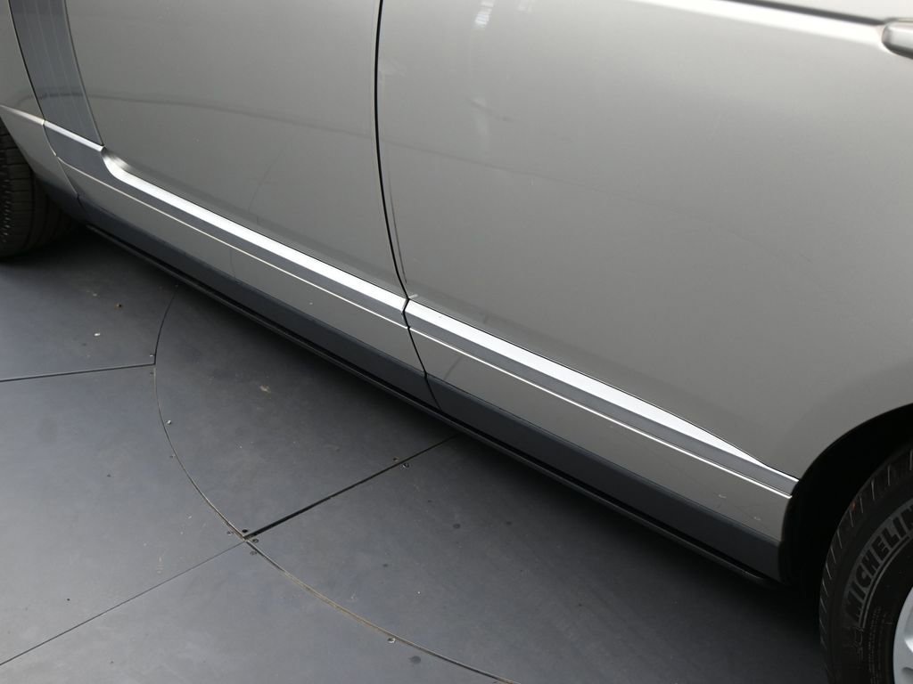 Used 2019 Land Rover Range Rover HSE AWD/4WD image 9