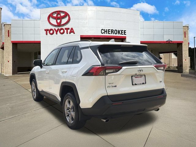 Used 2024 Toyota RAV4 XLE FWD image 7