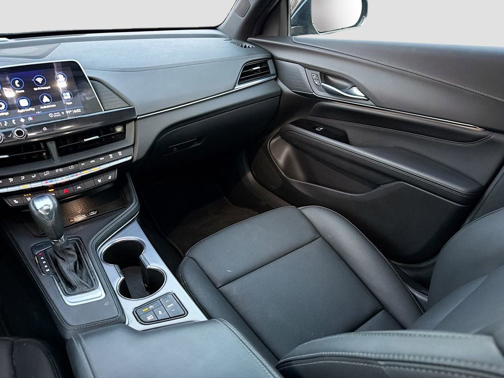 Used 2025 Cadillac CT4 Premium Luxury image 23