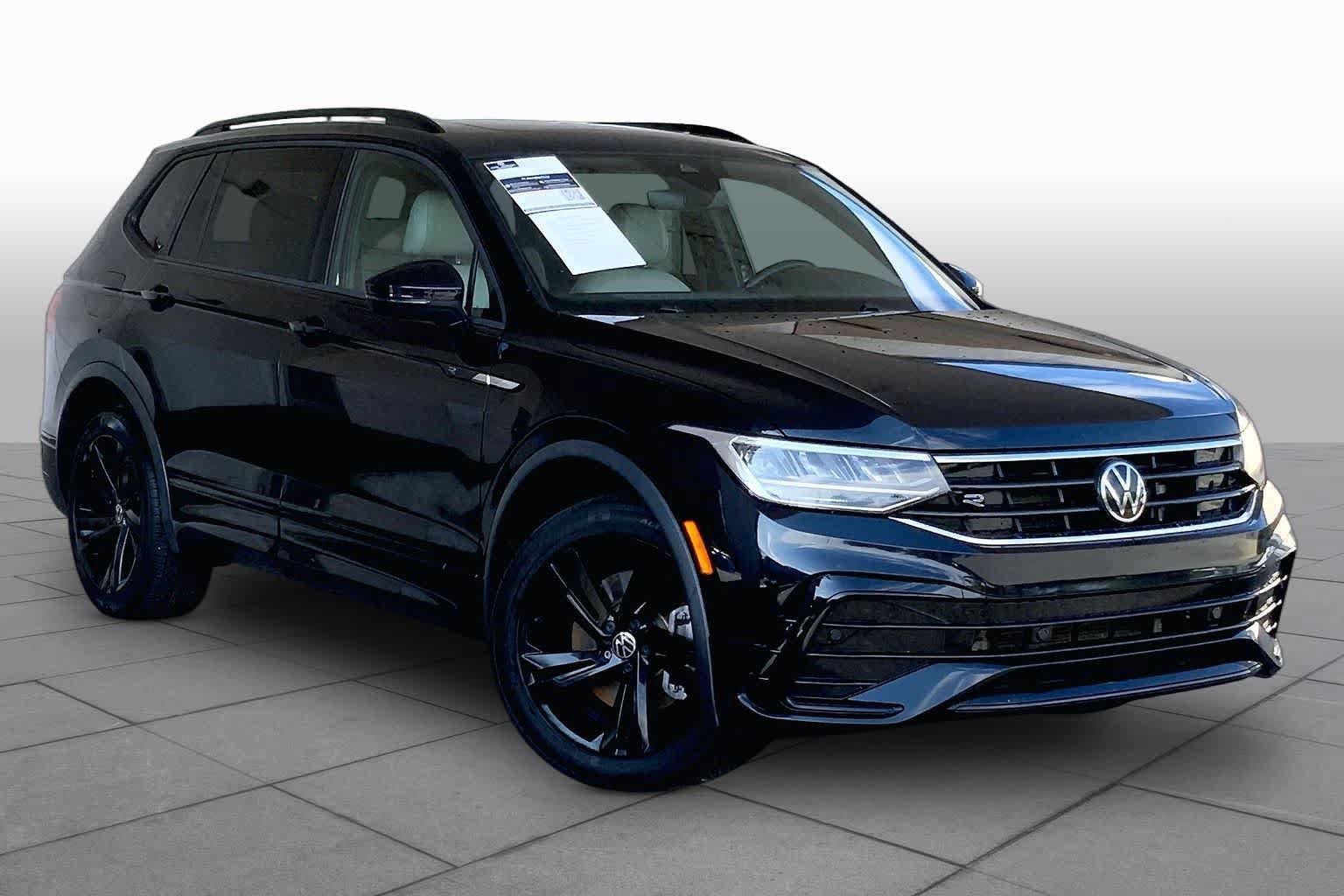 Used 2023 Volkswagen Tiguan SE R-Line FWD image 3