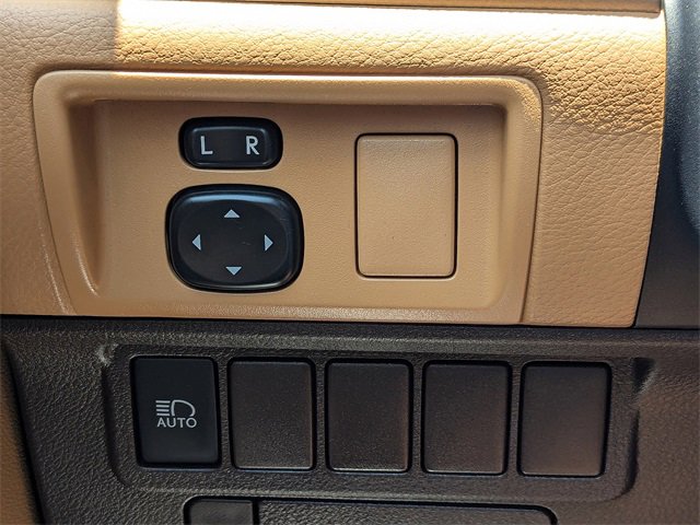 Used 2017 Lexus ES 350 image 23