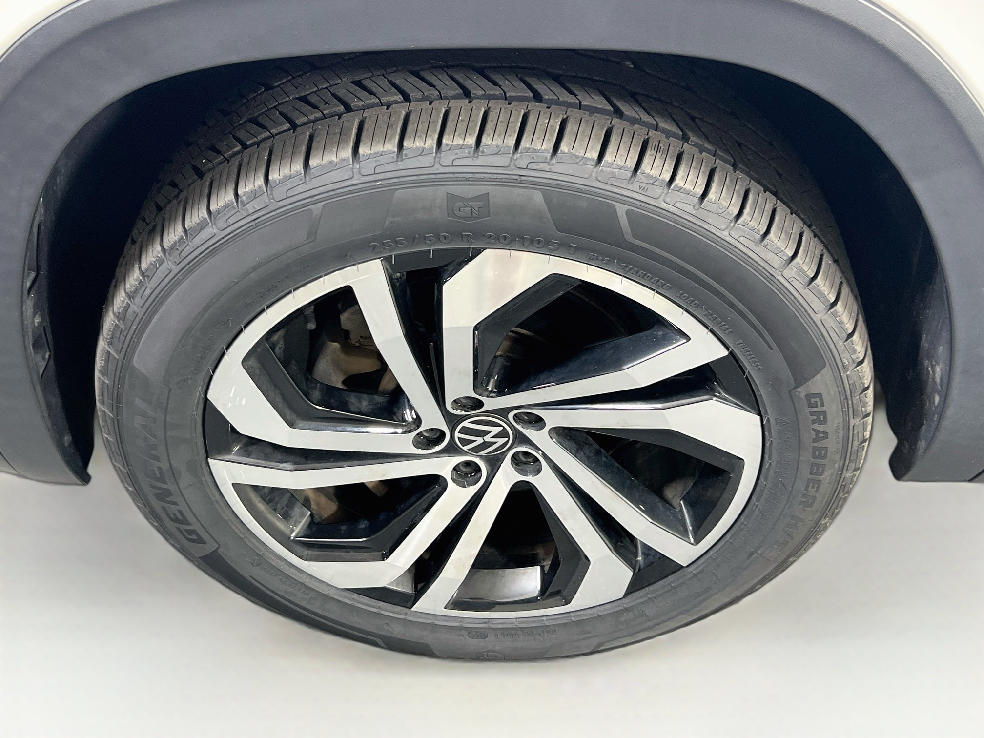 Used 2021 Volkswagen Atlas SEL Premium AWD/4WD image 33