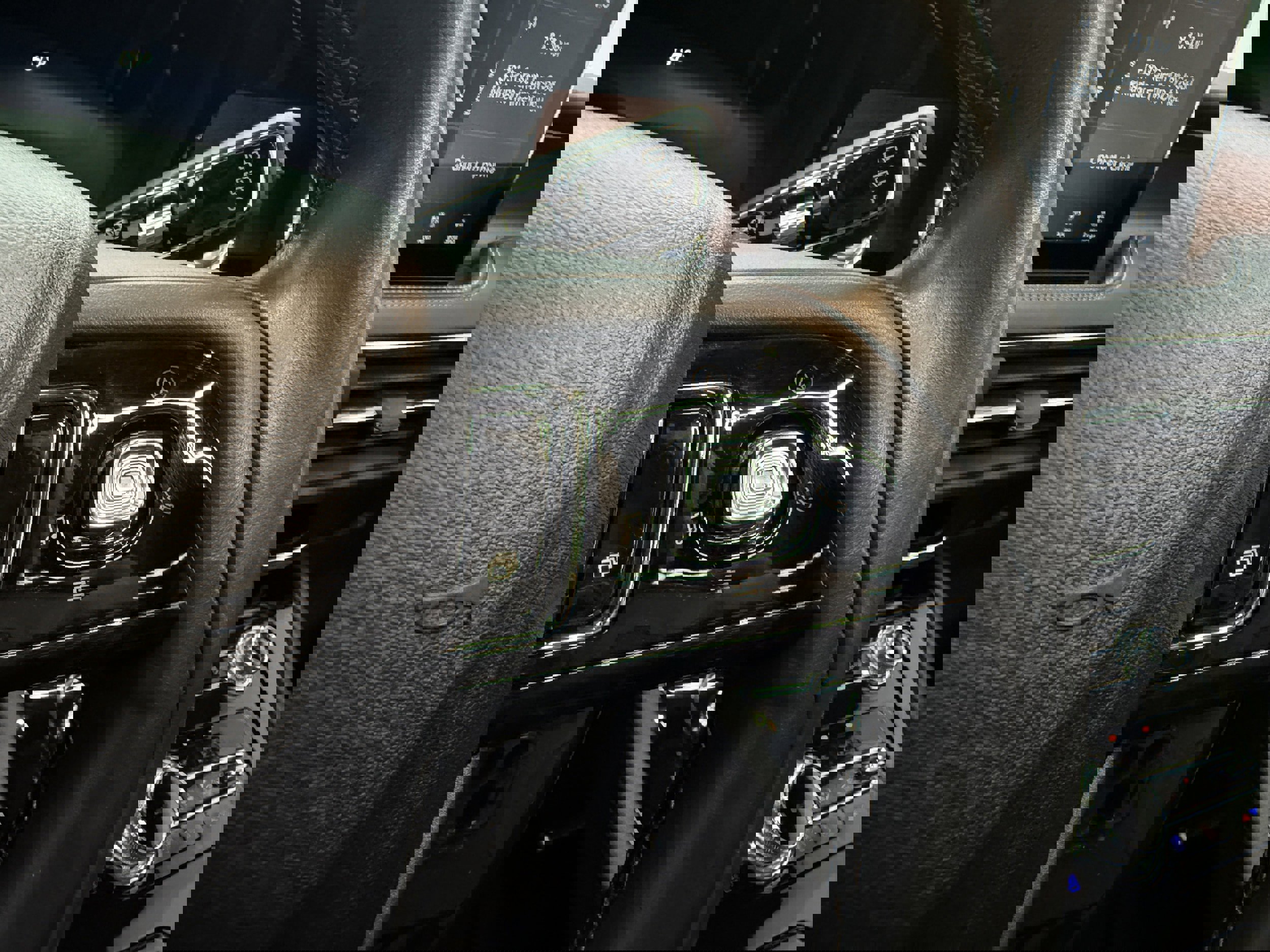 Used 2021 Lincoln Corsair Reserve w/ Elements Package image 18