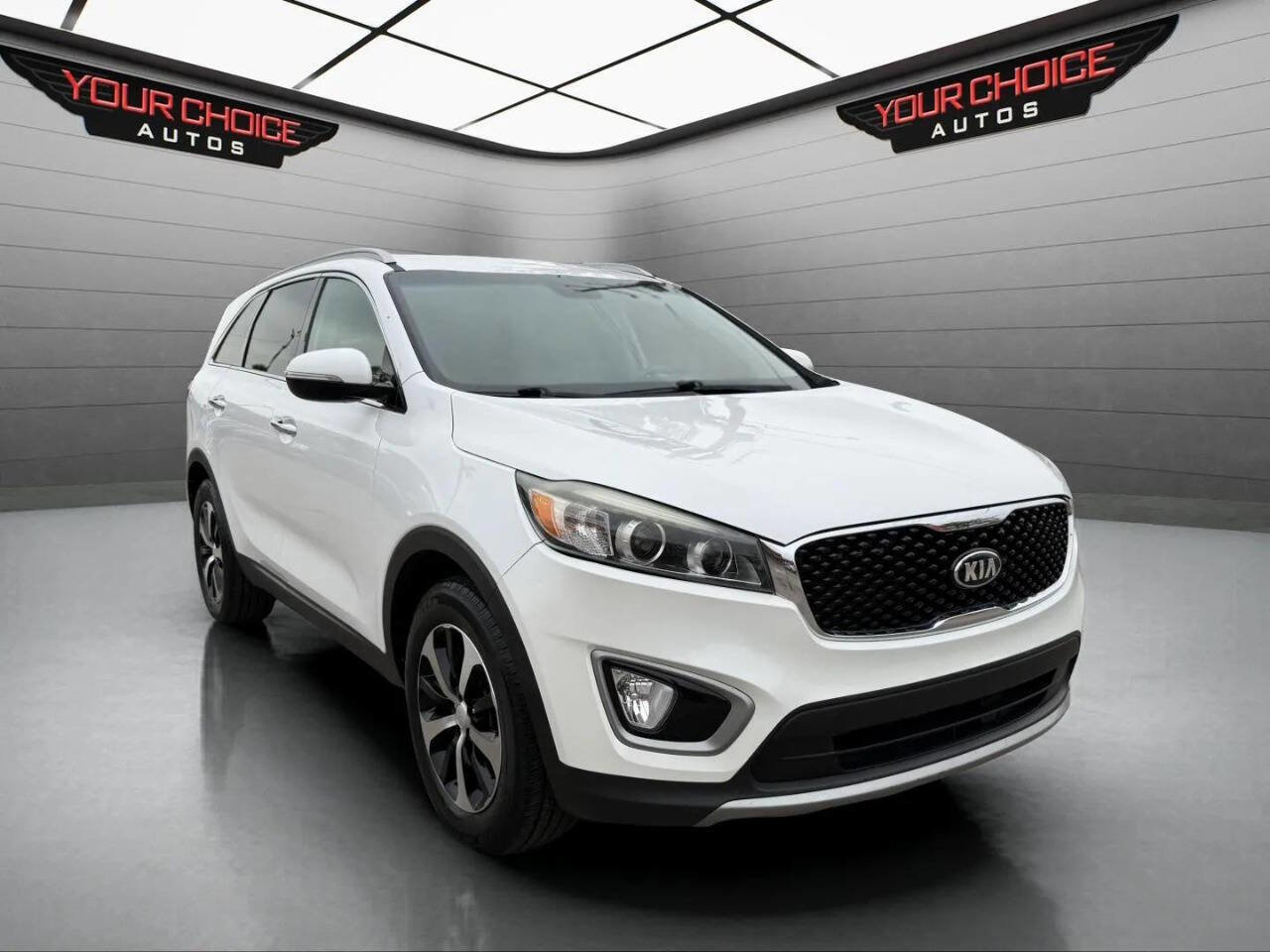 Used 2017 Kia Sorento EX w/ EX Premium Package image 3