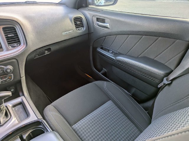 Used 2023 Dodge Charger SXT w/ Blacktop Package AWD/4WD image 22