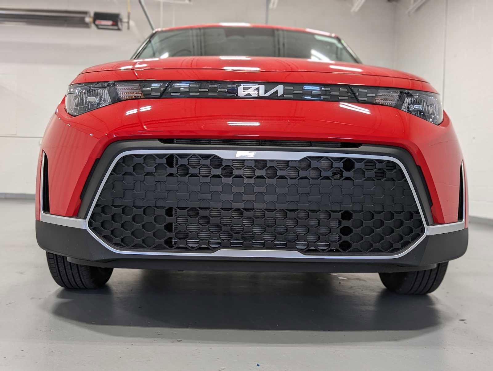 New 2025 Kia Soul S image 2