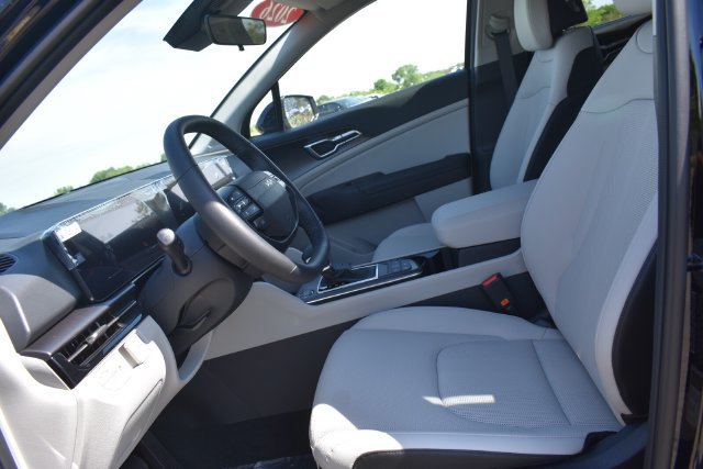 New 2026 Kia Sportage EX FWD image 22