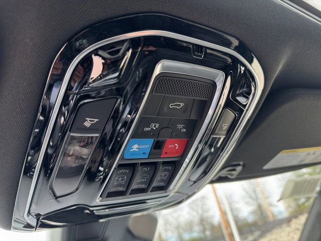 New 2026 Jeep Grand Wagoneer Summit w/ Premium Group III image 24