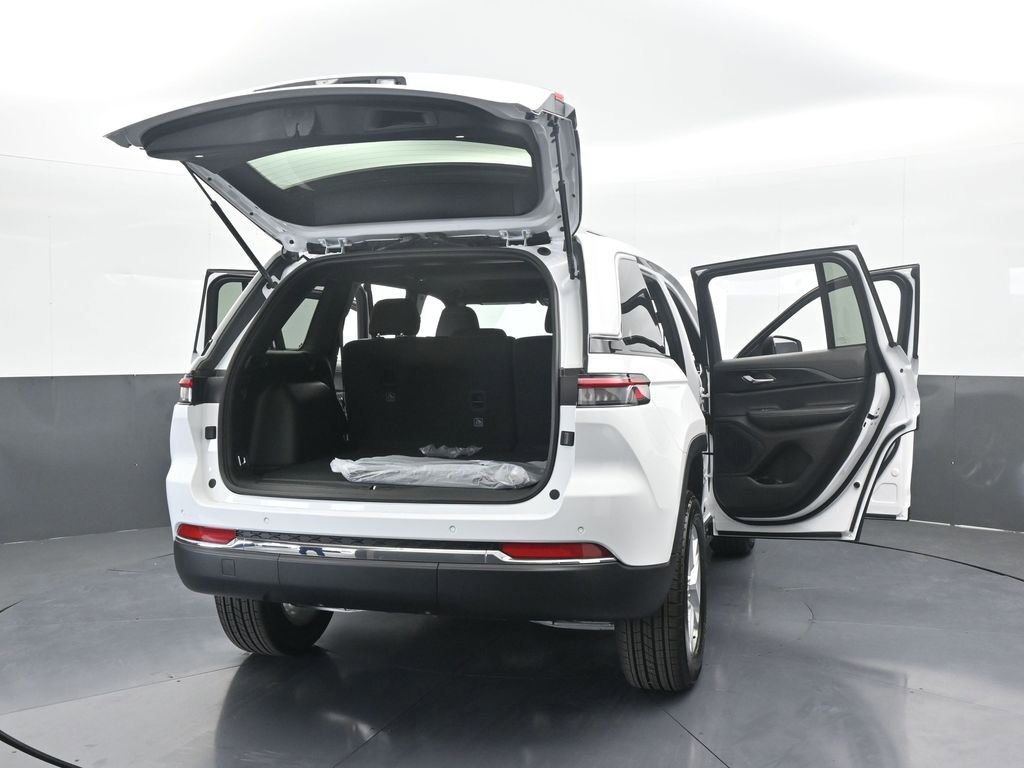New 2025 Jeep Grand Cherokee Laredo RWD image 73