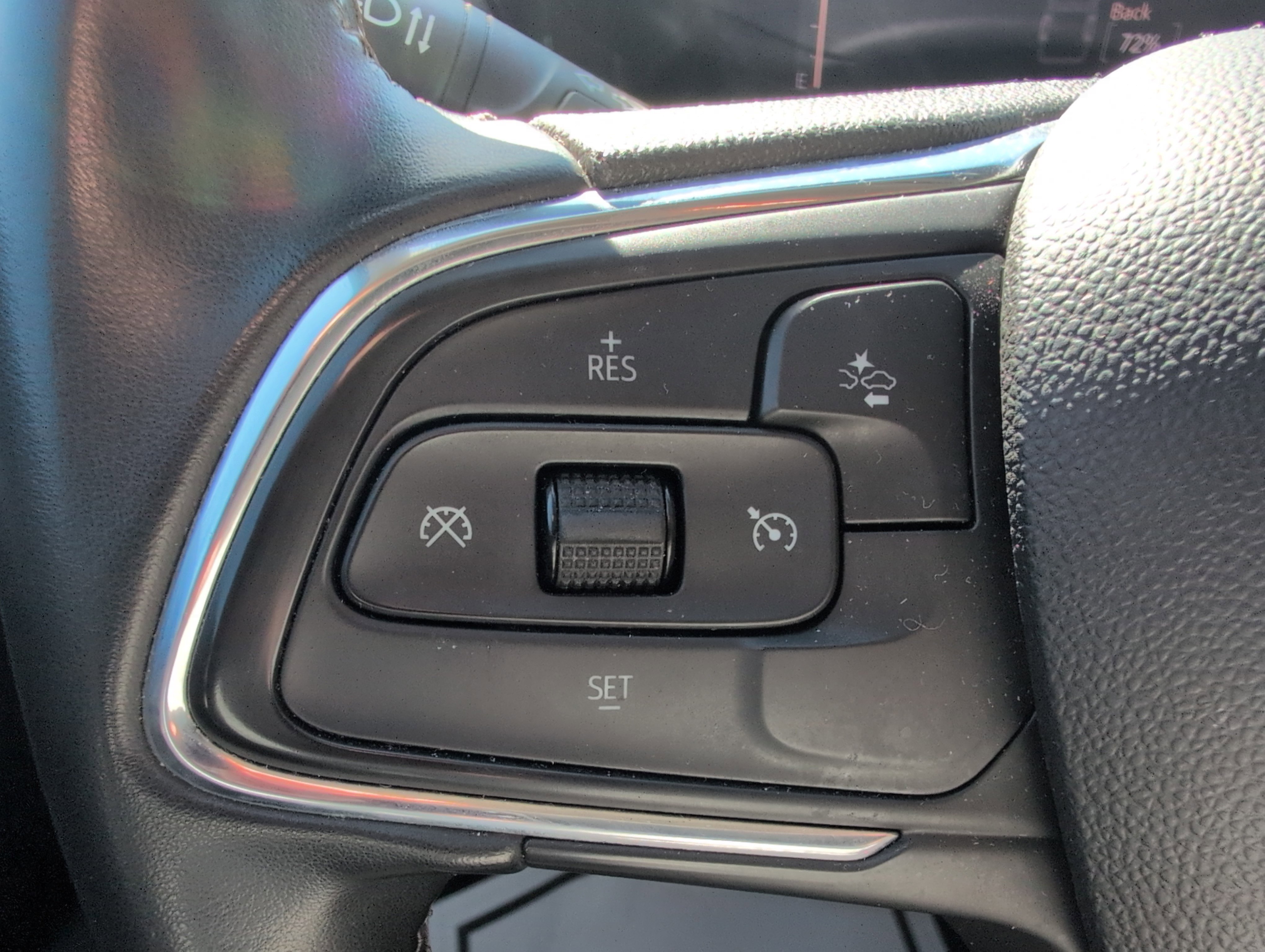 Used 2024 Buick Encore GX Sport Touring image 14