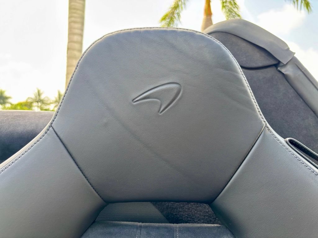 Used 2020 McLaren 600LT Spider RWD image 28