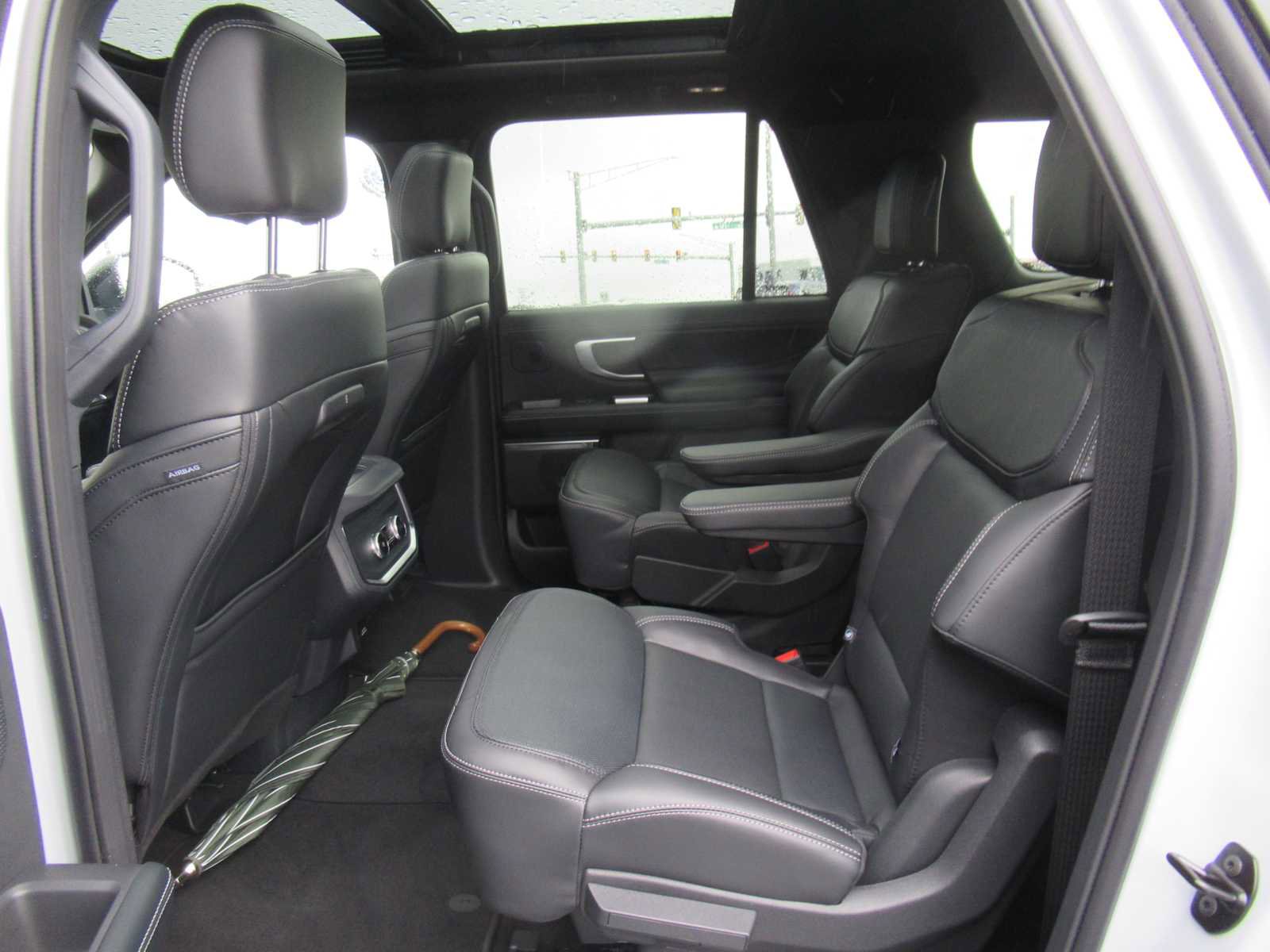 New 2025 Ford Expedition Max Platinum w/ Stealth Performance Package image 13