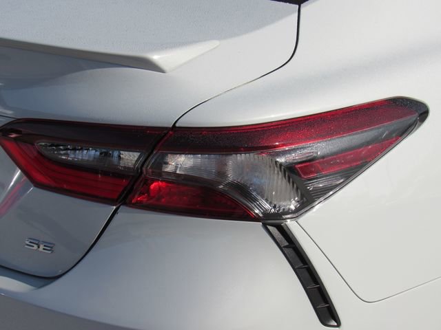 Used 2023 Toyota Camry SE image 11