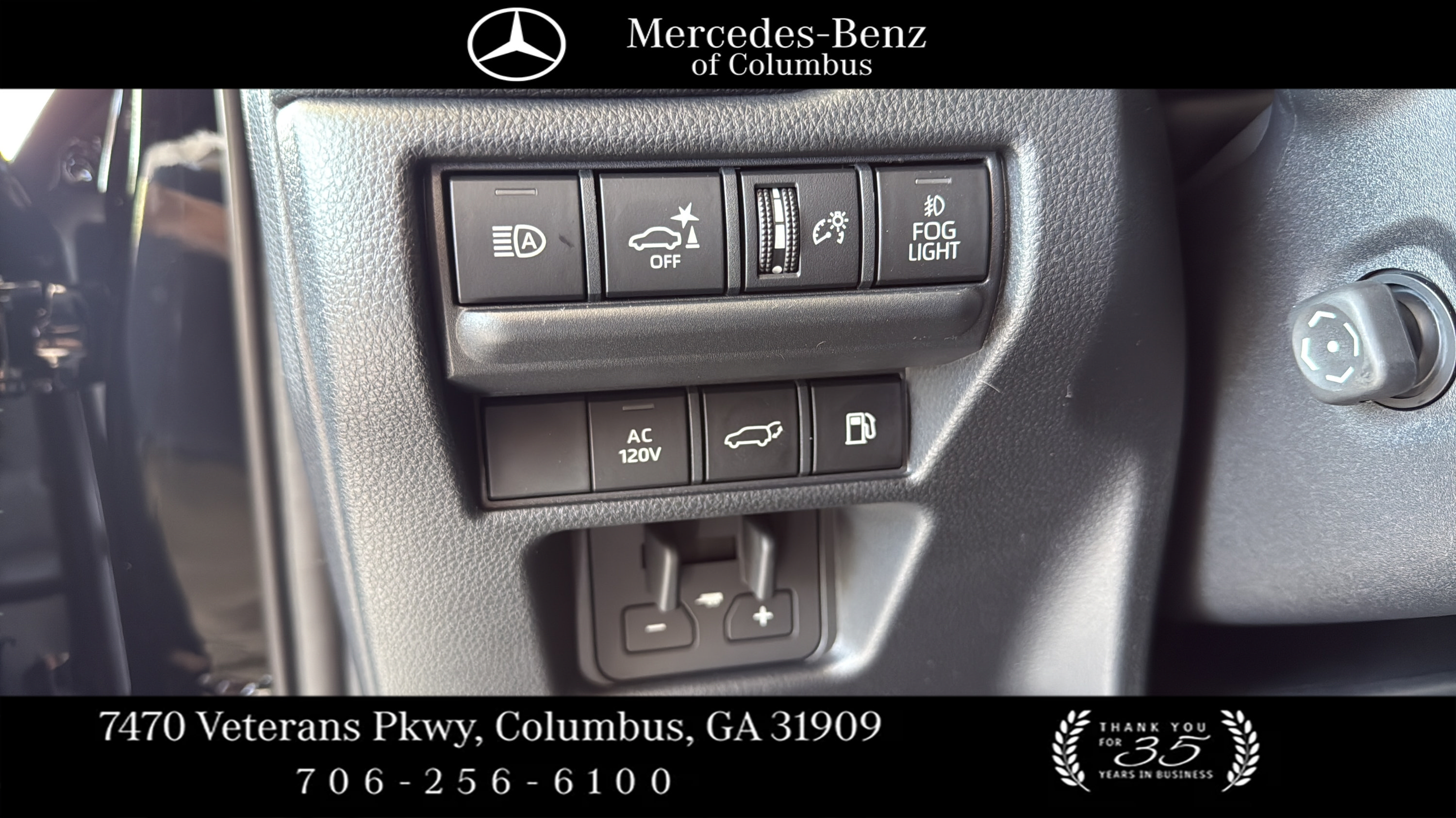 Used 2026 Toyota Land Cruiser w/ Premium Package AWD/4WD image 21