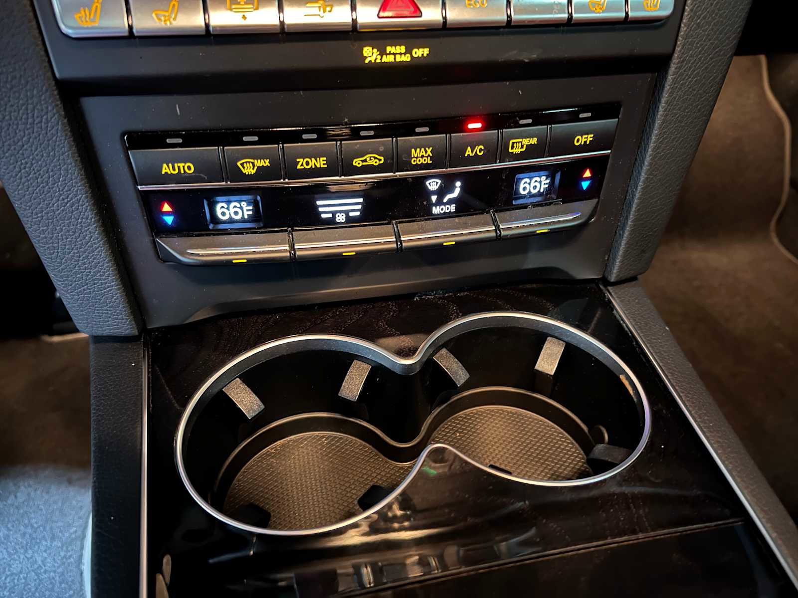 Used 2017 Mercedes-Benz E 400 4MATIC Coupe image 30