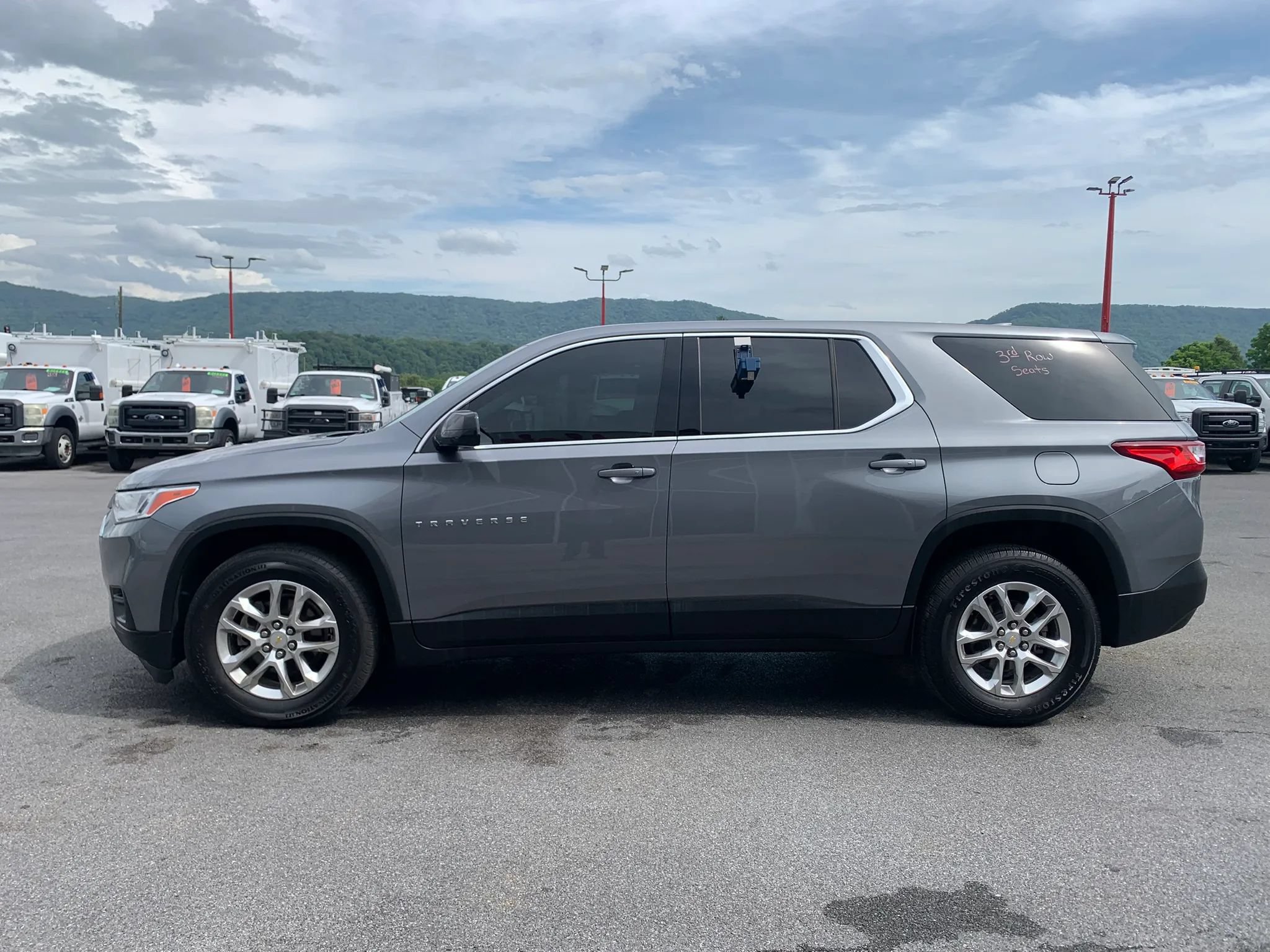 Used 2020 Chevrolet Traverse LS AWD/4WD image 5