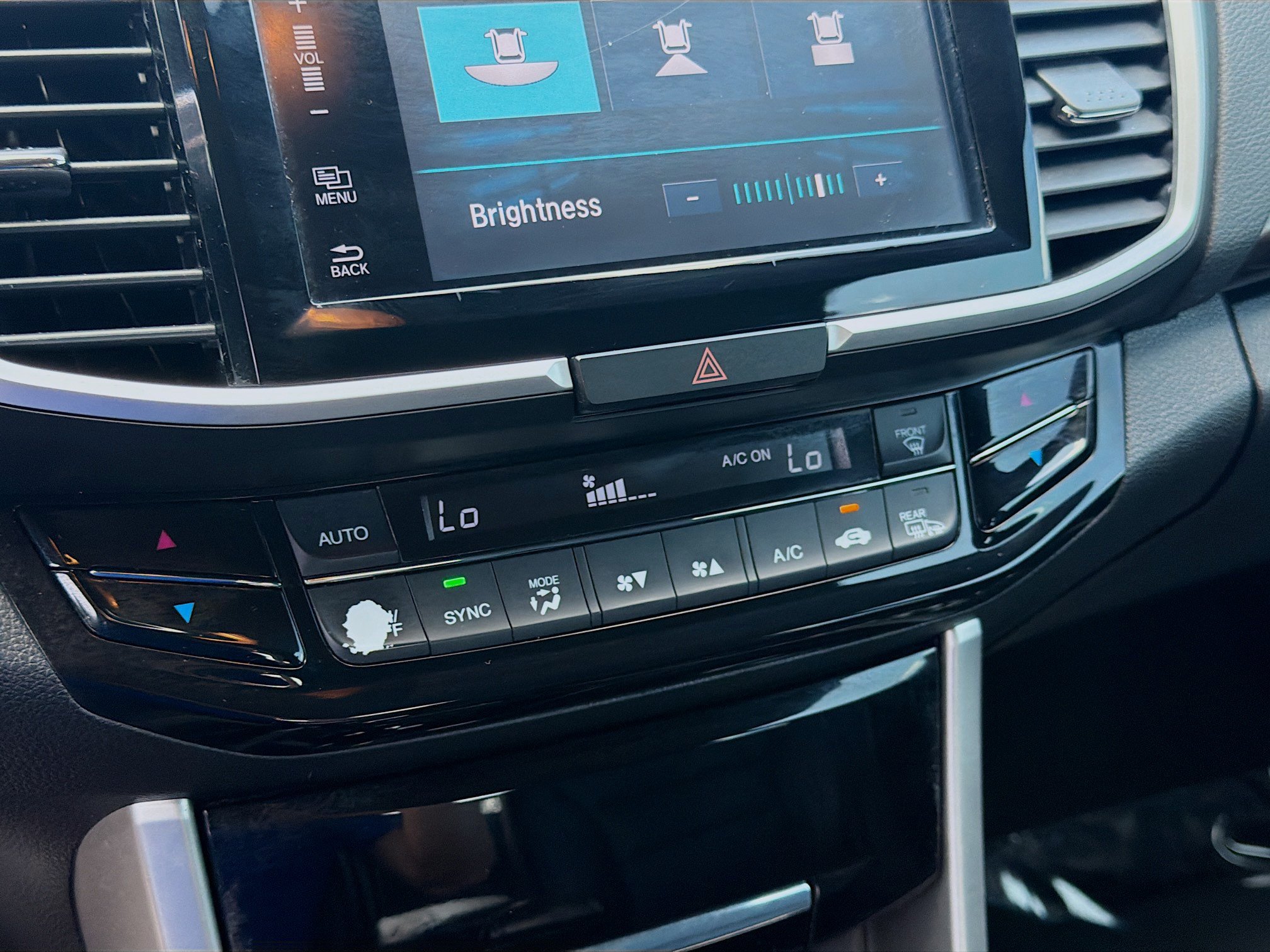 Used 2016 Honda Accord EX-L image 14