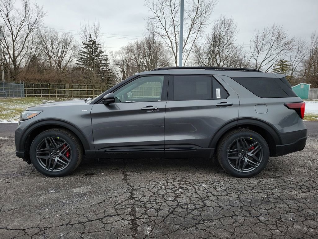 New 2026 Ford Explorer ST-Line w/ ST-Line Street Pack image 7