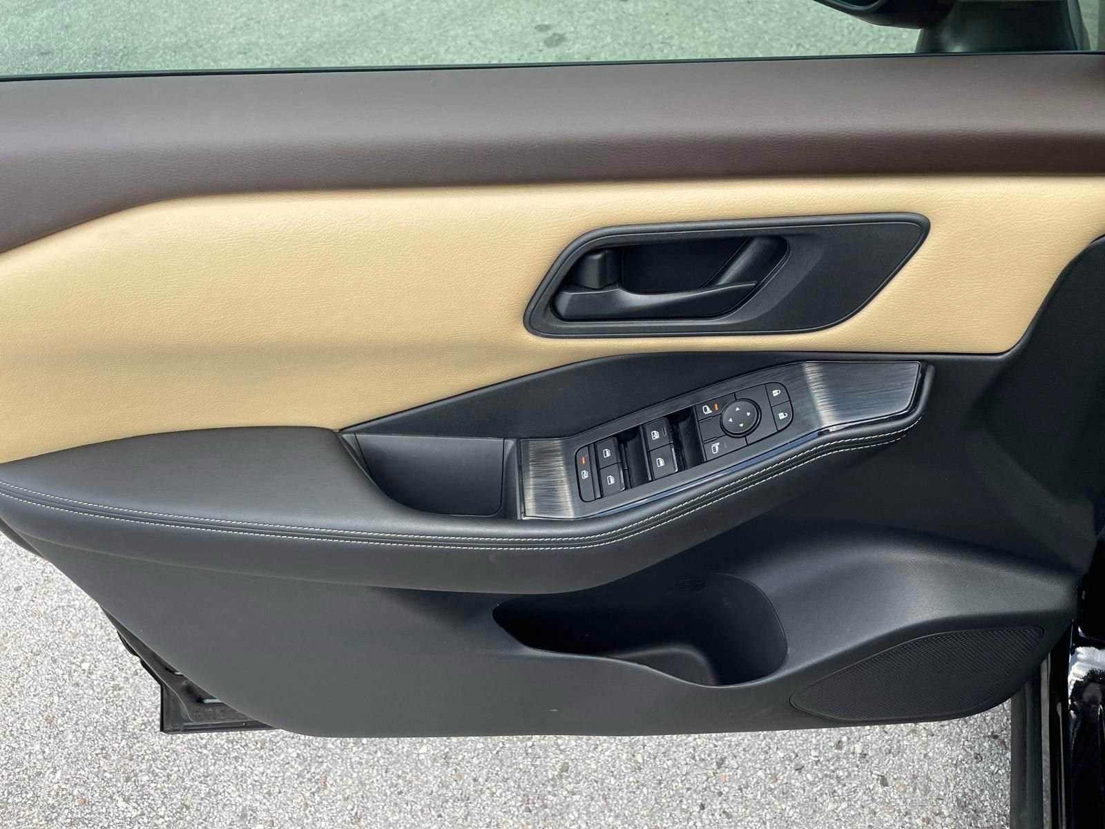 Certified 2022 Nissan Rogue S image 16