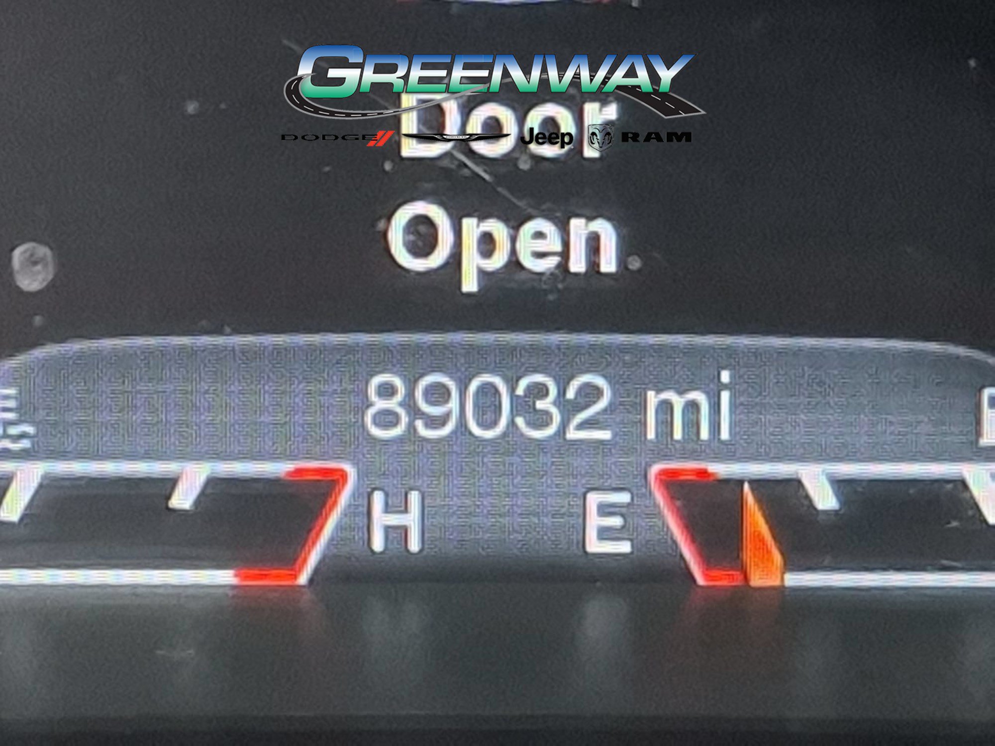 Used 2016 Jeep Cherokee Trailhawk w/ Leather Interior Group AWD/4WD image 30