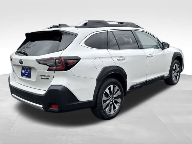 Used 2024 Subaru Outback Touring image 5